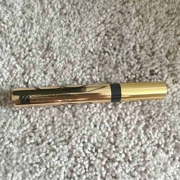 One Estee Lauder Mascara Extreme - Picture 1 of 2